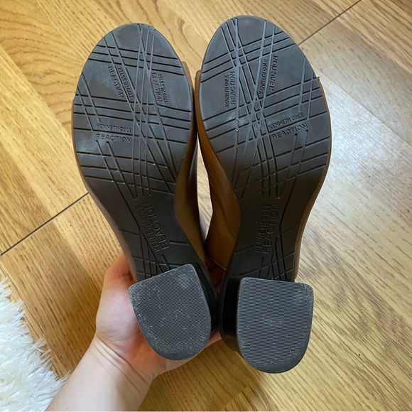 Kenneth Cole reaction peep toe bootie - Picture 2 of 8